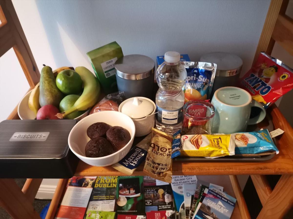 Bright And Cozy Room With Double Bed, Private Bathroom Not Ensuite, Breakfast To Go Dublin Exteriér fotografie